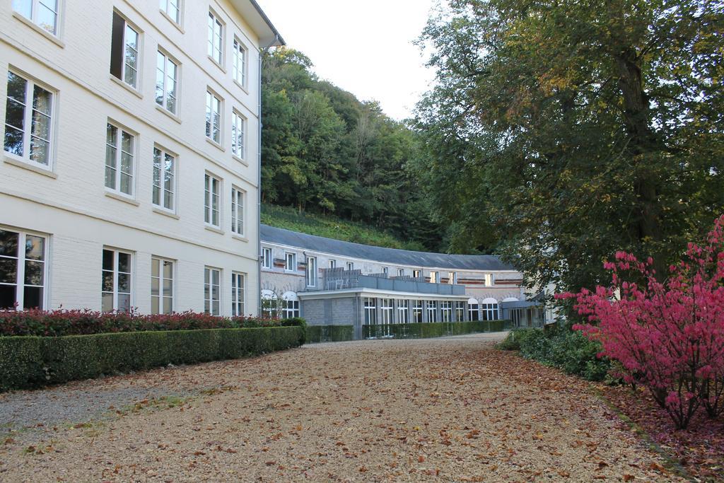 Castel De Pont-A-Lesse Hotel Dinant Exterior photo